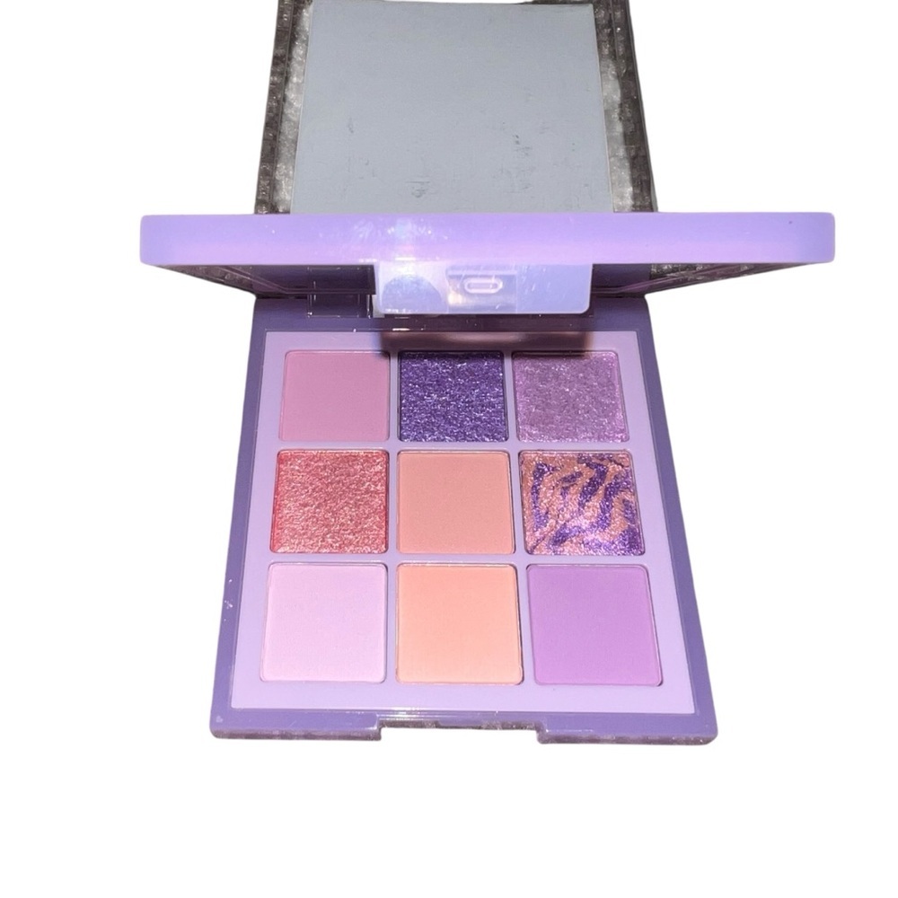 NWT HUDA BEAUTY Pastel Obsessions Lilac Obsessions Eyeshadow Palette Purples - Picture 2 of 5
